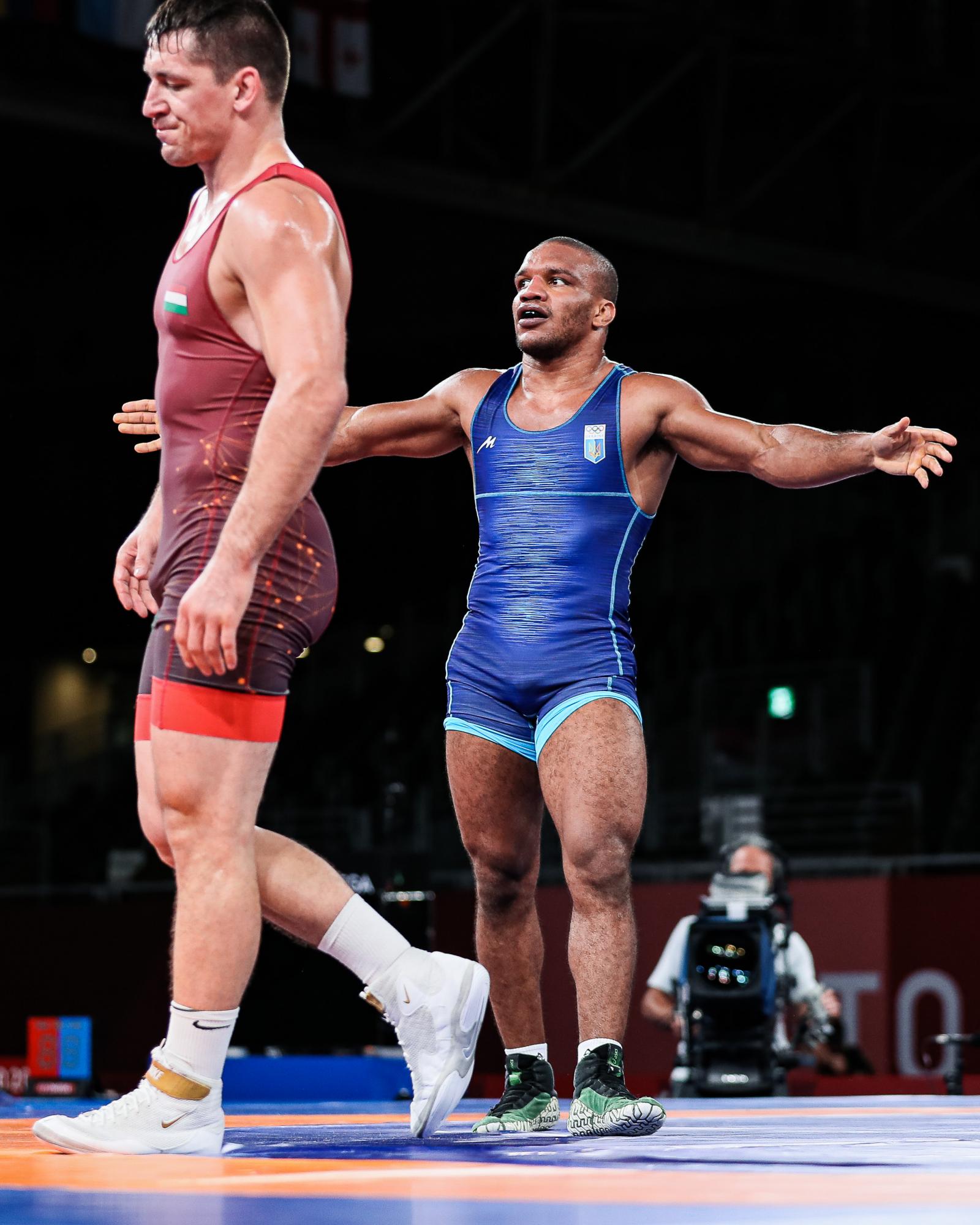 Беленюк виграв &quot;золото&quot; Олімпіади: яскравий гопак і сльози щастя - на відео